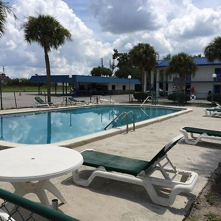 Stay Plus Inn Haines City Exterior foto